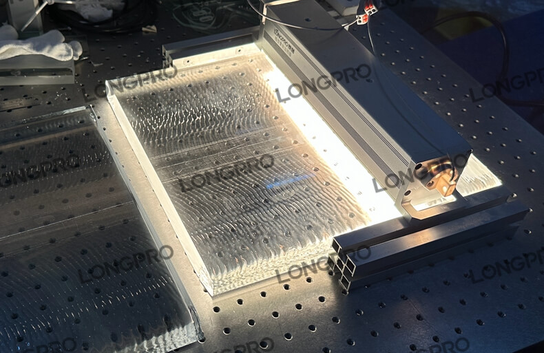 玻璃快速裂片.jpg 玻璃快速裂片.jpg